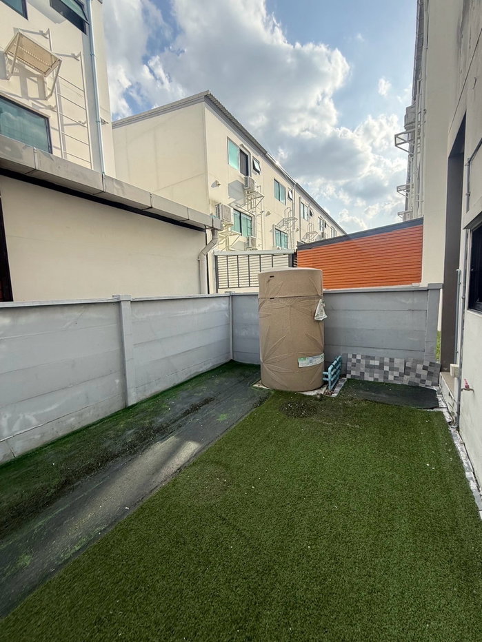 รูป 🏡 ให้เช่าทาวน์โฮม 3 ชั้น 📍 หมู่บ้านกลางเมือง รามอินทรา 3 ห้องนอน 3 ห้องน้ำ บ้านสวย พร้อมเข้าอยู่ ทำเลดี เดินทางสะดวก #รับสัตว์เลี้ยงขนาดเล็ก🐱🐶 - รูปที่ 17/18