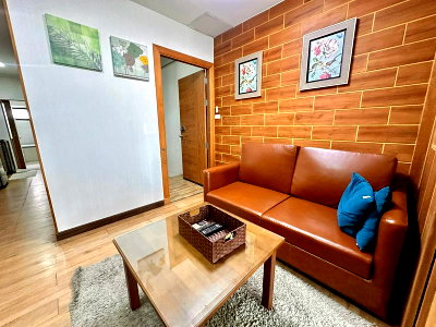 Shophouses for rent Chonburi : Affordable rooms for rent at Golden City Sriracha, close to workplaces.