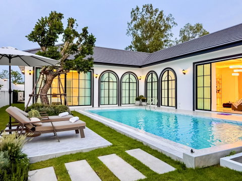 Luxury Pool Villa for Sale Mabprachan East Pattaya