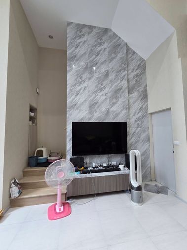 3-bed townhouse for rent, 220 sqm, 55 sq wah, Estara Haven Pattanakarn 20