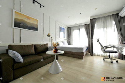 Condos for sale : 💎 Life One Wireless, Beautifully Furnished 💫 Near Central Embassy and BTS Ploenchit