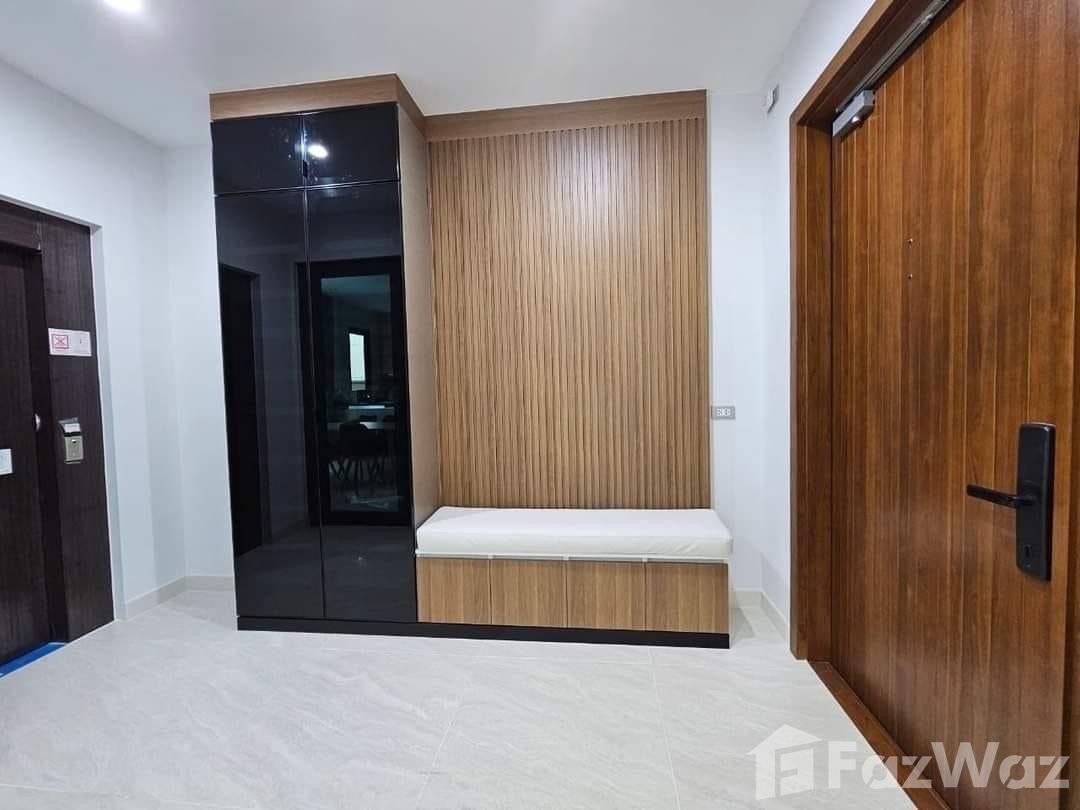 picture For rent townhome 1756864 - 8/17