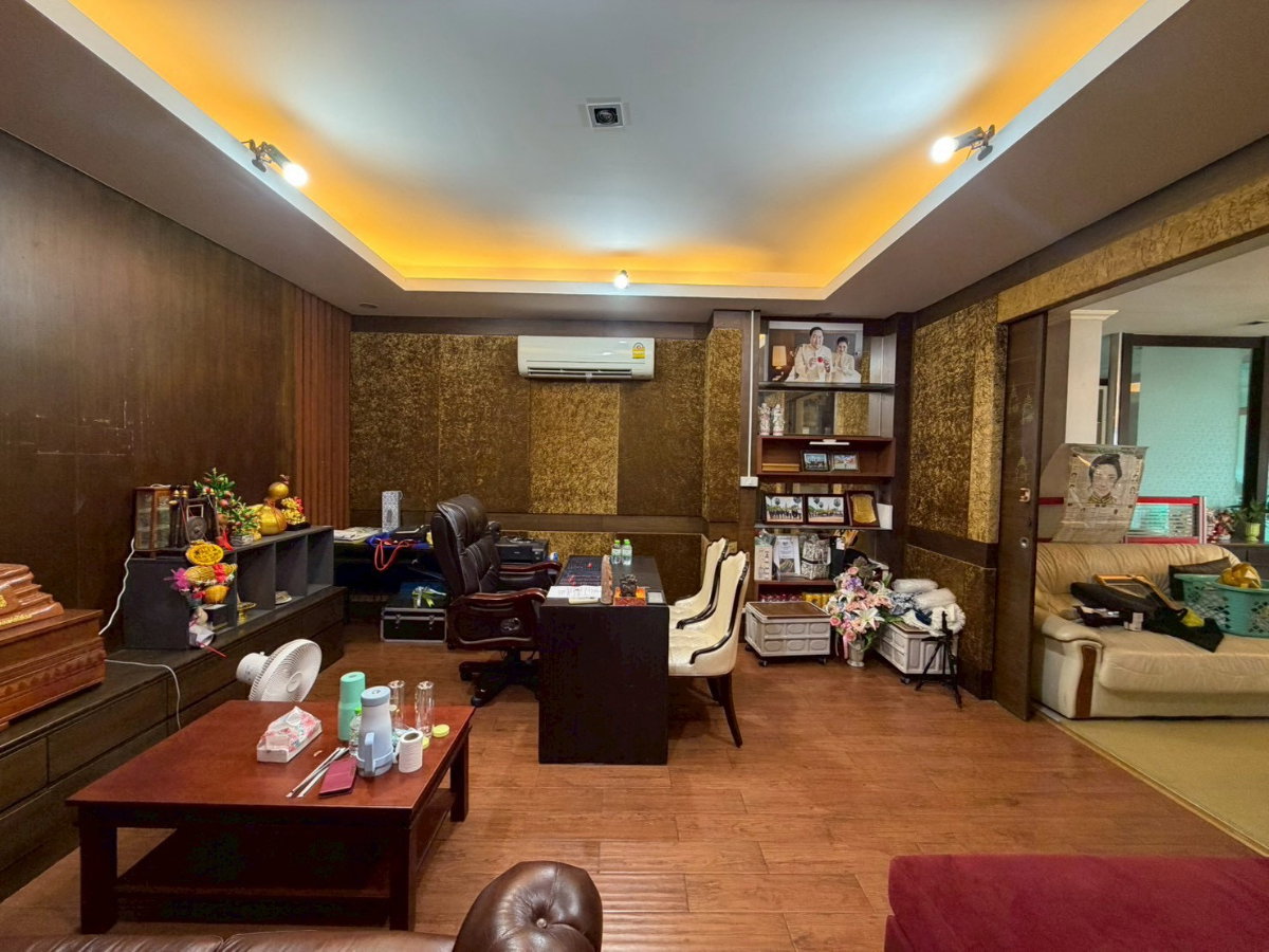 รูป 📌ขาย บ้านเดี่ยว Thanapirom ธนาภิรมย์ โลตัส-ศรีนครินทร์ ทำเลดี ได้ความสงบ เดินทางสะดวก เข้าเมืองพระราม 3 ง่าย ✅ใกล้ทางด่วนและรถไฟฟ้า - รูปที่ 12/14