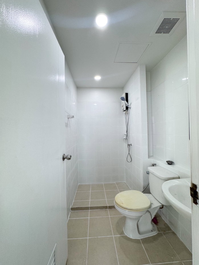 รูป ขายคอนโด บียู โชดชัย 4 ห้องสวย พร้อมเฟอร์นิเจอร์ใหม่หมด - รูปที่ 6/11