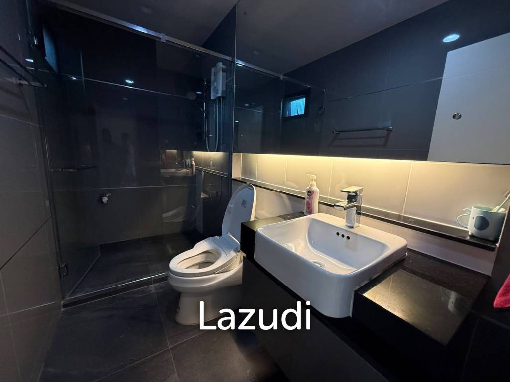 รูป 250 sqm modern detached house in Setthasiri Krungthep Kreetha Hua Mak Bangkok - รูปที่ 15/15