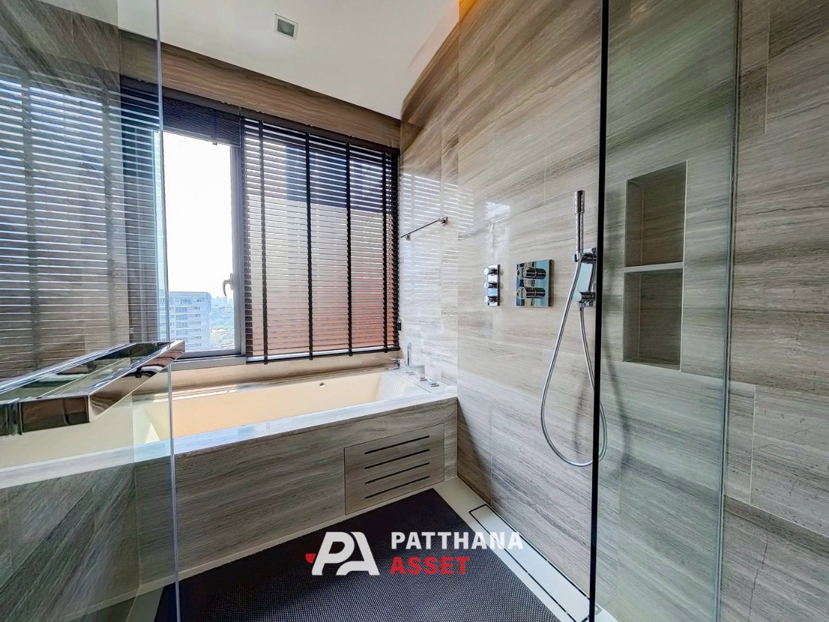 picture Luxury Living Redefined | Spacious 2-Bedroom Residence at Q1 Sukhumvit ✨ - 13/14