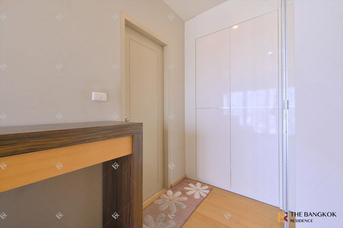 picture ðNoble Reveal Private Urban Living Near BTS Phrom Phong - 6/13