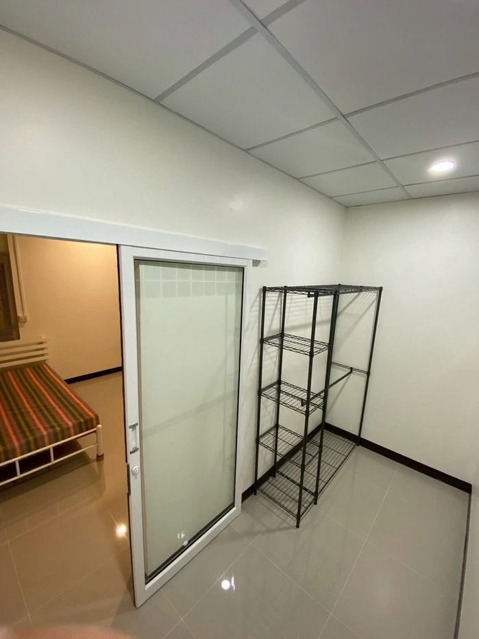รูป 🏡 ให้เช่า บ้านเดี่ยวรีโนเวทใหม่ ย่านโชคชัย 4 – ลาดพร้าว 3 ห้องนอน 2 ห้องน้ำ พร้อมเข้าอยู่ | จอดรถได้ 2–3 คัน พื้นที่ใช้สอยกว้าง - รูปที่ 2/13