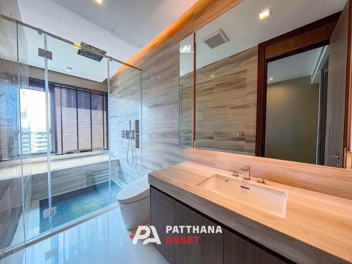 picture Luxury Living Redefined | Spacious 2-Bedroom Residence at Q1 Sukhumvit ✨ - 12/14