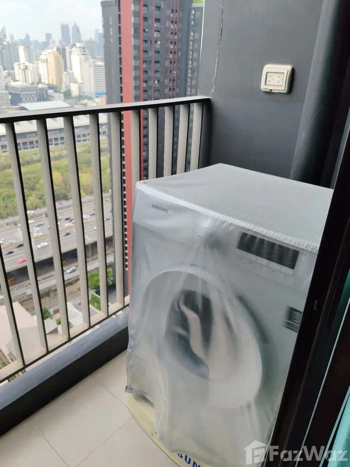 picture Like new studio condo with convenient location 6595950 - 6/8