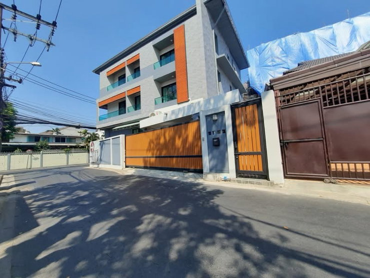 picture 🏢 Home Office near MRT Sutthisan - 2/12