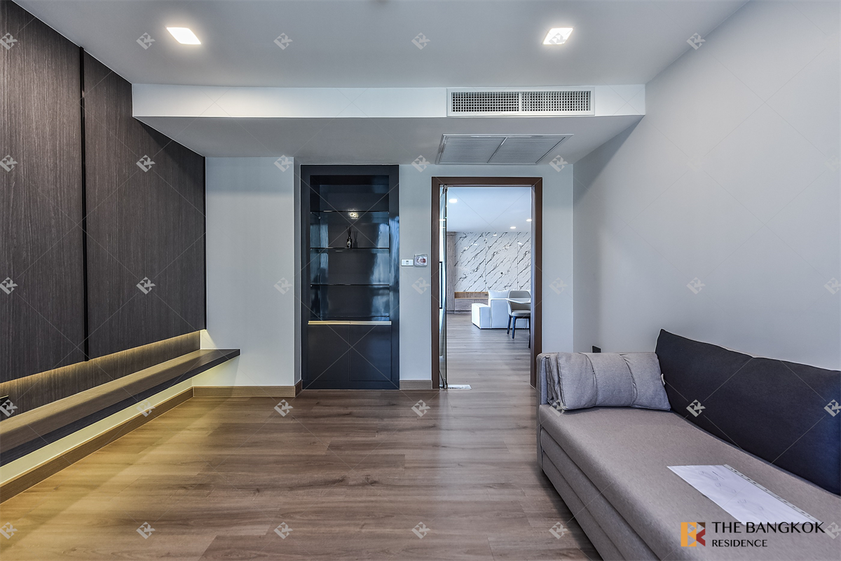 picture Somkid Gardens near BTS Phloen Chit Ultimate Luxury Lifestyle with Convenience - 5/10