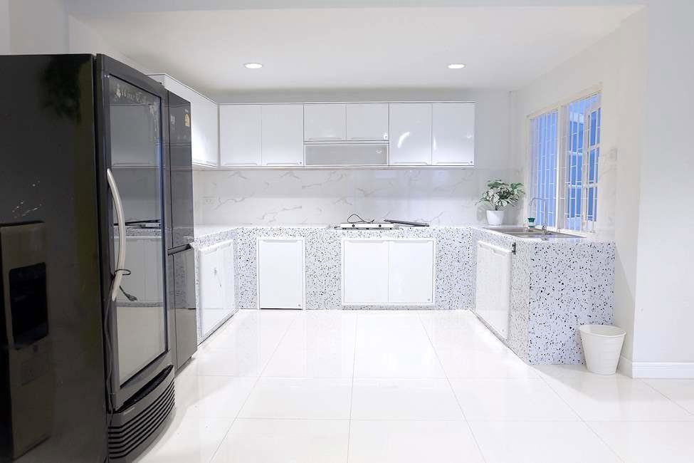 รูป LTHC15991 - Pet Friendly Townhouse for Rent Thonglor | 5-Storey with Rooftop | Near BTS Thonglor | 70K/Month | - รูปที่ 9/13