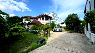 Houses for sale Bangkok : Single house for sale, 2 floors, Soi Udomsuk 30, area 202 sq.w