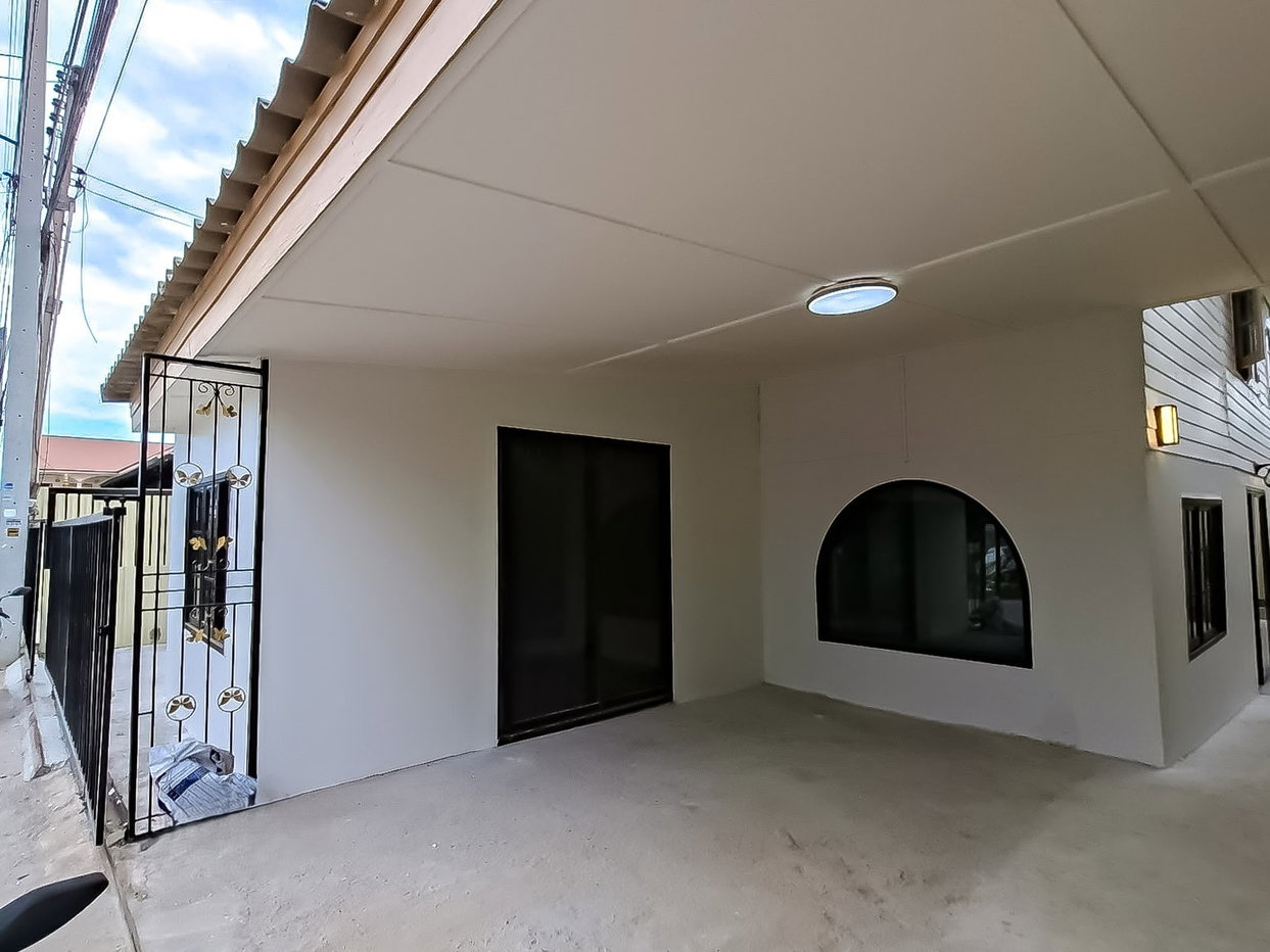 รูป House for Sale Khao Noi East Pattaya 4 Bedroom 2 Storey - รูปที่ 16/17