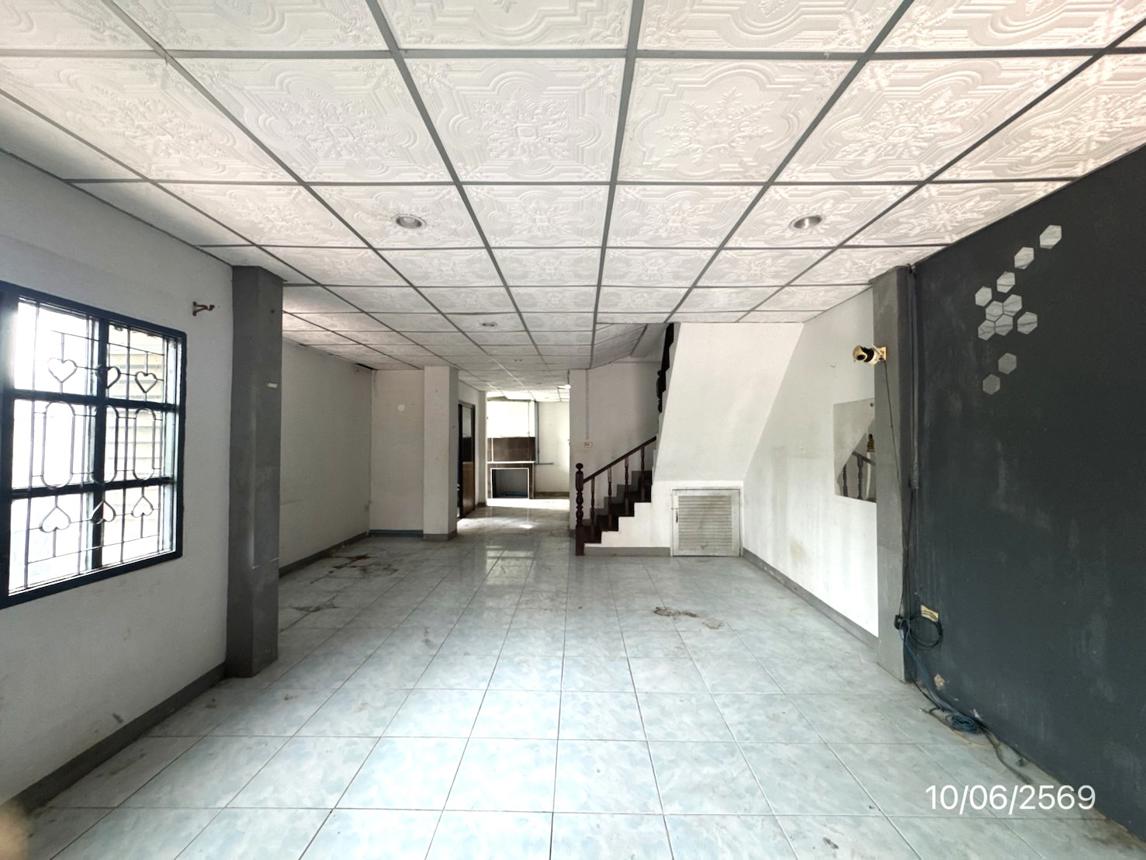 picture TOWN HOUSE 27 Sq.w. Thanyaburi Pathumthani for 1.9M - 12/24