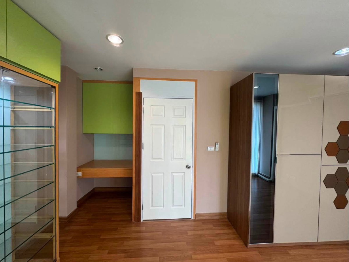 รูป 🏡 ให้เช่า ทาวน์โฮม 3 ชั้น หลังมุม บ้านกลางเมือง เออร์บาเนี่ยน พระราม 9 – ลาดพร้าว 3 ห้องนอน 3 ห้องน้ำ บ้านหลังมุม บรรยากาศโปร่ง โล่ง เป็นส่วนตัว - รูปที่ 14/16