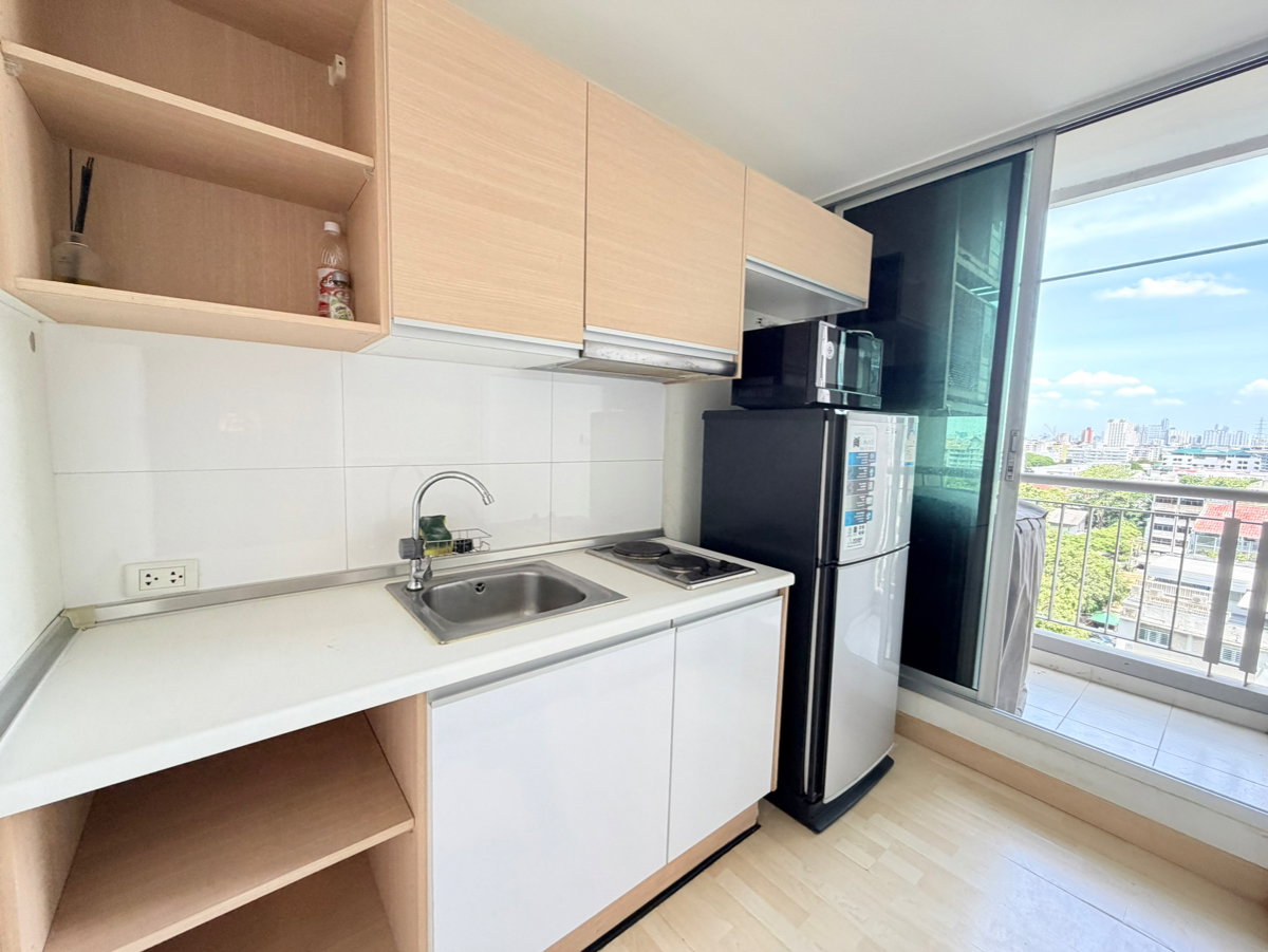 picture For Rent✨𝐑𝐡𝐲𝐭𝐡𝐦 - 𝐑𝐚𝐭𝐜𝐡𝐚𝐝𝐚✨ 1 Bedroom 1 Bathroom : 37 Sq.m., Corner Unit MRT-Ratchadapisek - 9/10
