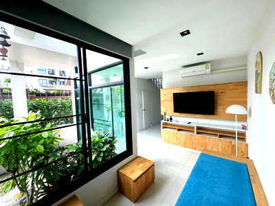 Condos for rent 700 Year Sports Arena Chiang Mai : Spacious 2-Bedroom Condo for Rent in Prime Chiang Mai ✨🏙️