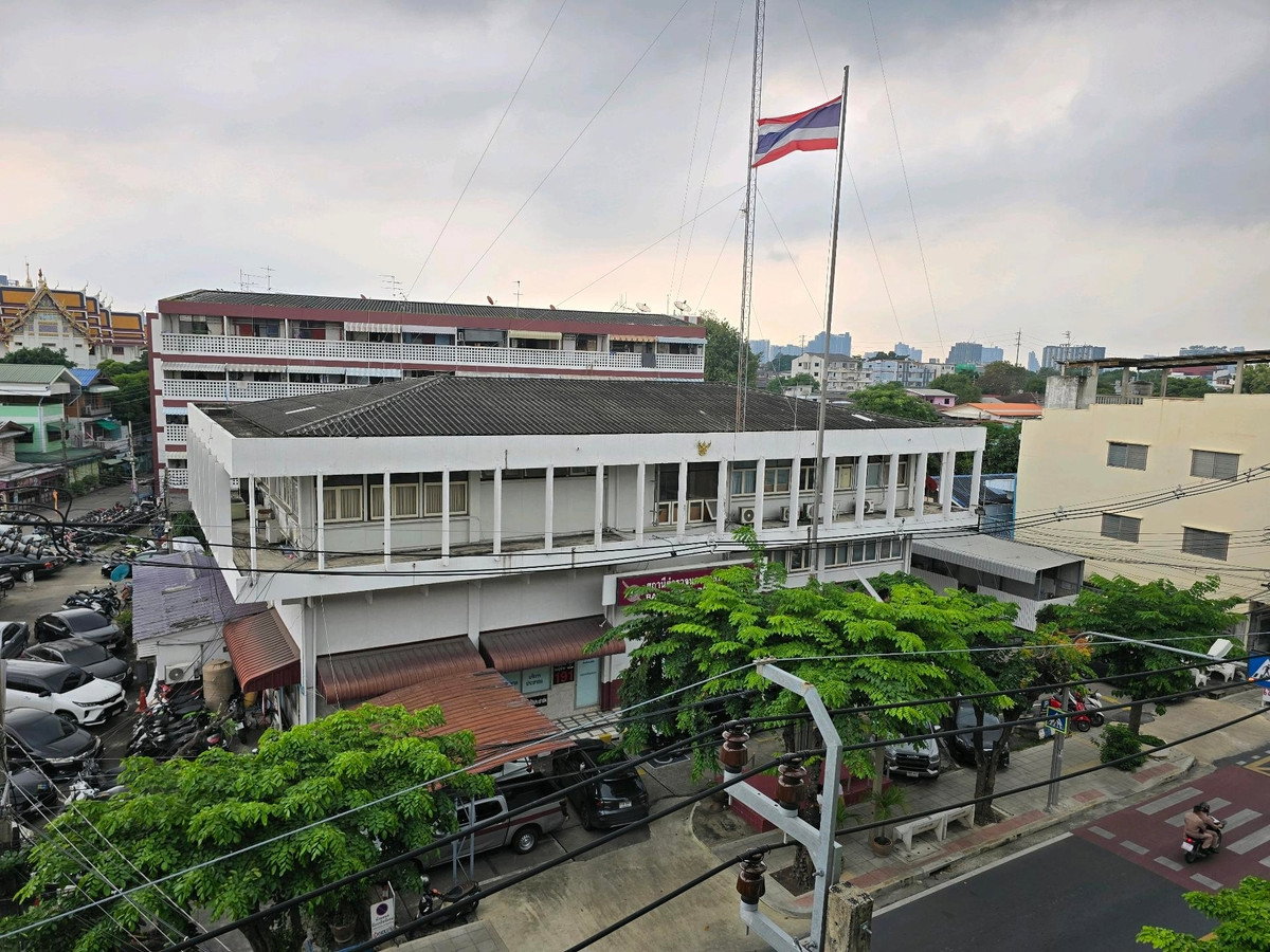 รูป ติดถนนใหญ่ เช่าตึกแถว เฉพาะ ชั้น2-5 ถนนอรุณอัมรินทร์ ใกล้วัดอรุณ ตรงข้ามโรงพัก - รูปที่ 8/11