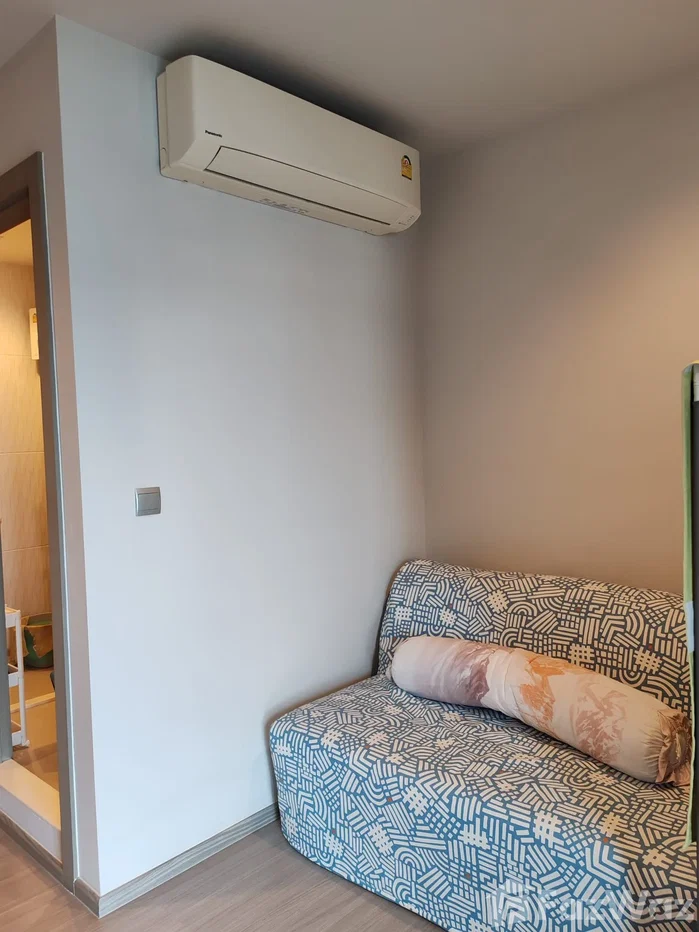 picture Like new studio condo with convenient location 6595950 - 5/8