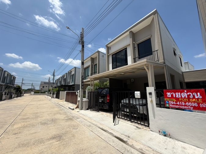 4-bed townhouse for sale, 140.4 sqm, 27.2 sq wah, Sena Village Ramindra km.9