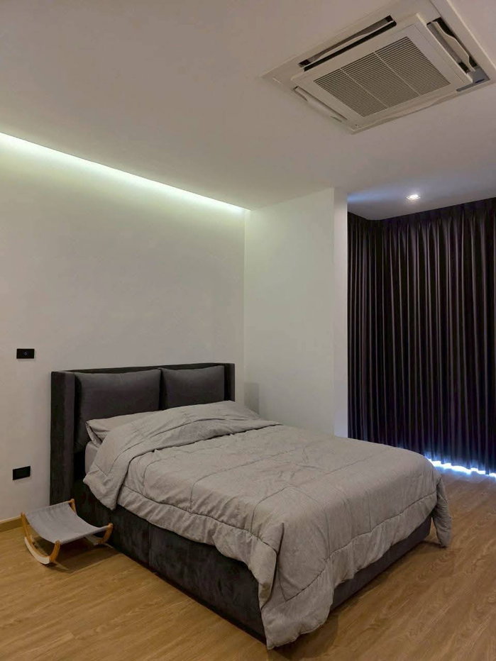 รูป บ้านเดี่ยว 3 ห้องนอน ให้เช่า ใกล้โรงเรียนนานาชาติ mill hill เฟอร์นิเจอร์ และเครื่องใช้ไฟฟ้าครบ (R1373) T.0946511456 - รูปที่ 10/14