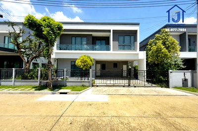 บ้านเดี่ยว โรงเรียนนวมินทราชินูทิศ เบญจมราชาลัย : ขายบ้านเดี่ยว 2 ชั้น หมู่บ้านCENTRO รามอินทรา - จตุโชติ 2 ใกล้ทางด่วนกาญจนาภิเษก และทางด่วนจตุโชติ