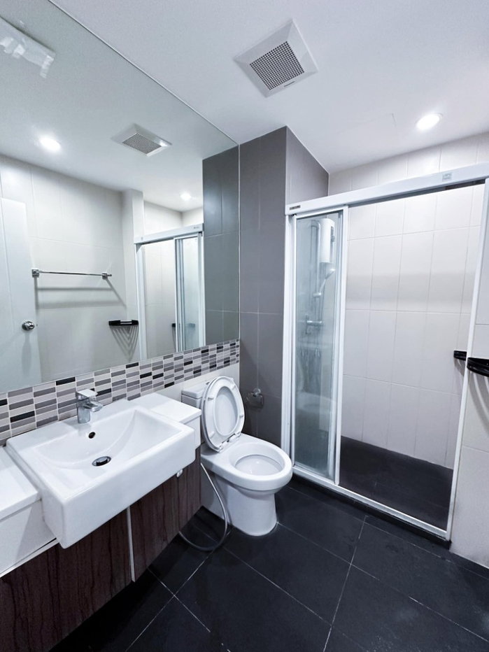 picture ðĨ Centric Ari Station, just 300 meters from BTS Ari Station. Available for occupancy mid-August. - 6/6