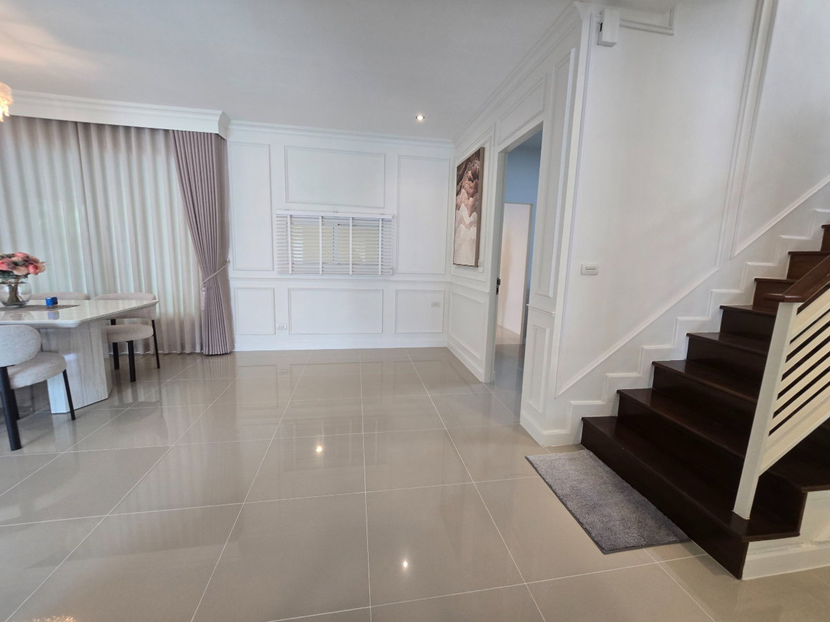 รูป Habitia Motif ฮาบิเทีย โมทิฟ บ้านเดี่ยวหลังใหญ่ กว้างมาก แต่งใหม่ มีบ่อปลาคราฟท์ เฟอร์นิเจอร์สวยพร้อมอยู่ - รูปที่ 31/59