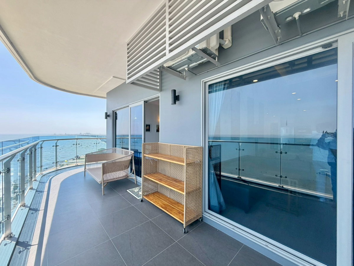 picture The Symphony: 3 bedrooms, 2 bathrooms - 21st floor, 122 sq m. Luxury beachfront condo. Beautiful unit, ready to move in. - 15/20