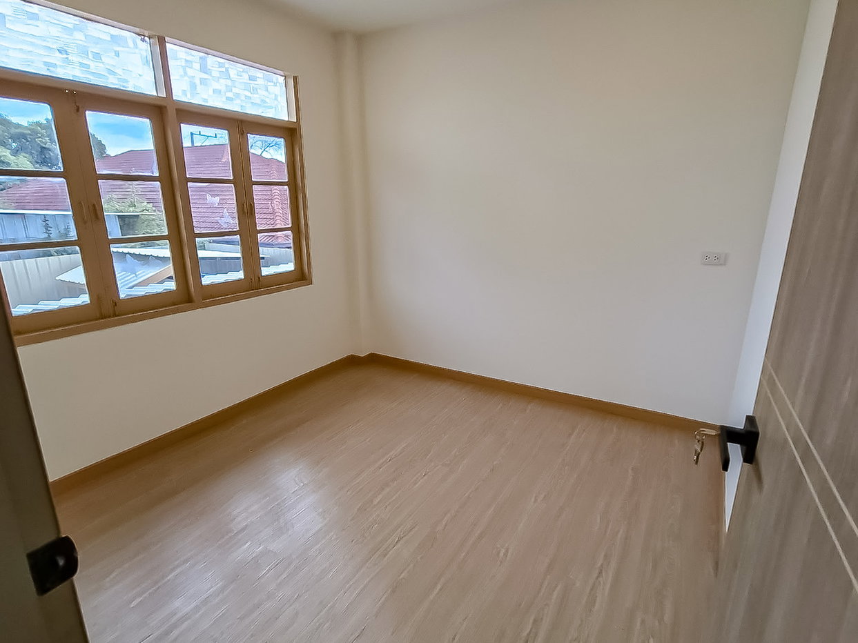 รูป House for Sale Khao Noi East Pattaya 4 Bedroom 2 Storey - รูปที่ 11/17