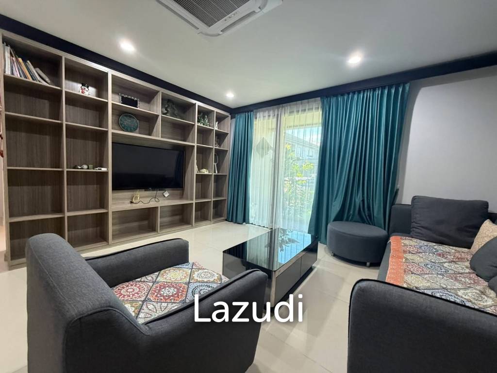 รูป 250 sqm modern detached house in Setthasiri Krungthep Kreetha Hua Mak Bangkok - รูปที่ 3/15