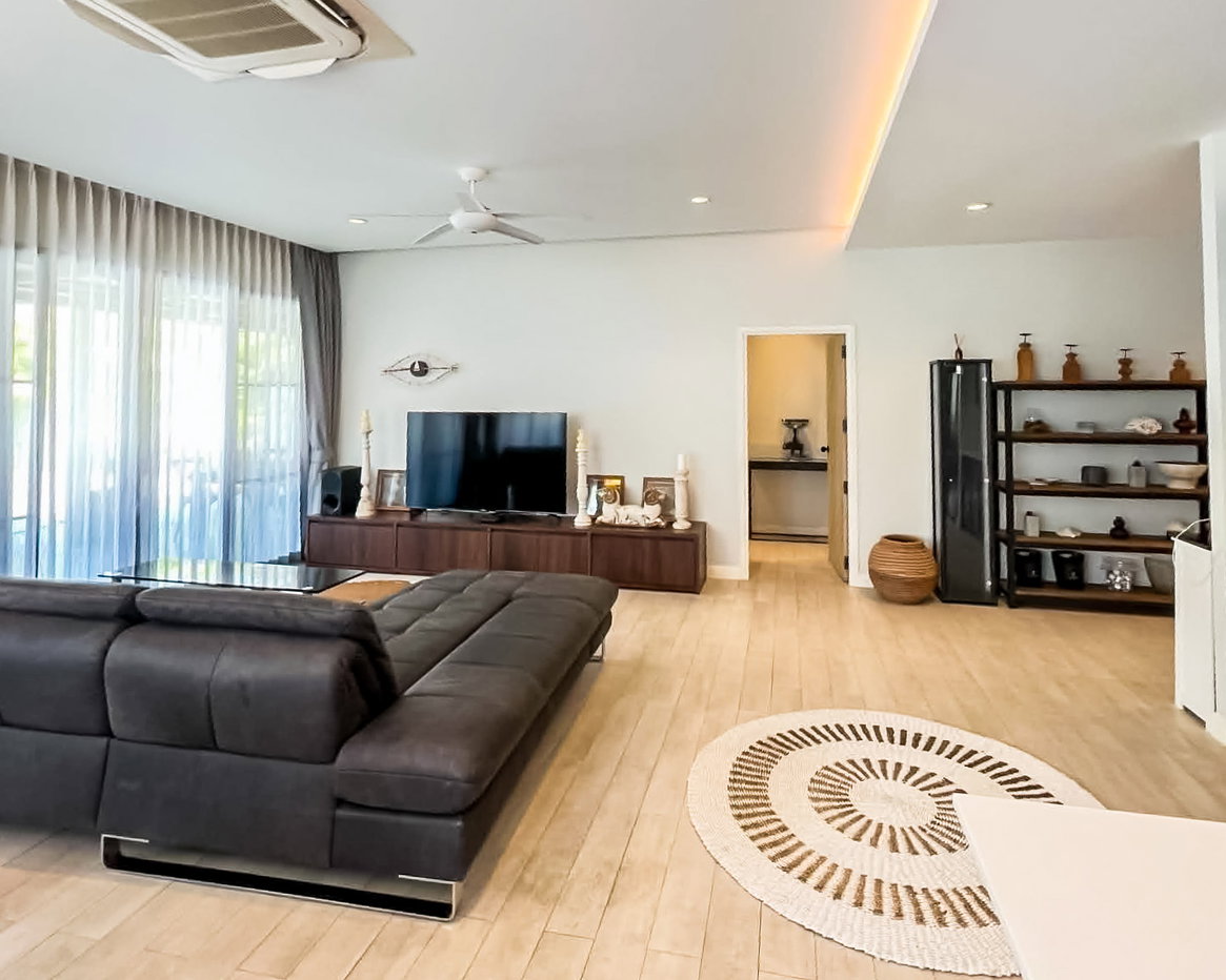 รูป Luxury Pool Villa for Rent Thung Klom Tan Man Pattaya - รูปที่ 8/29