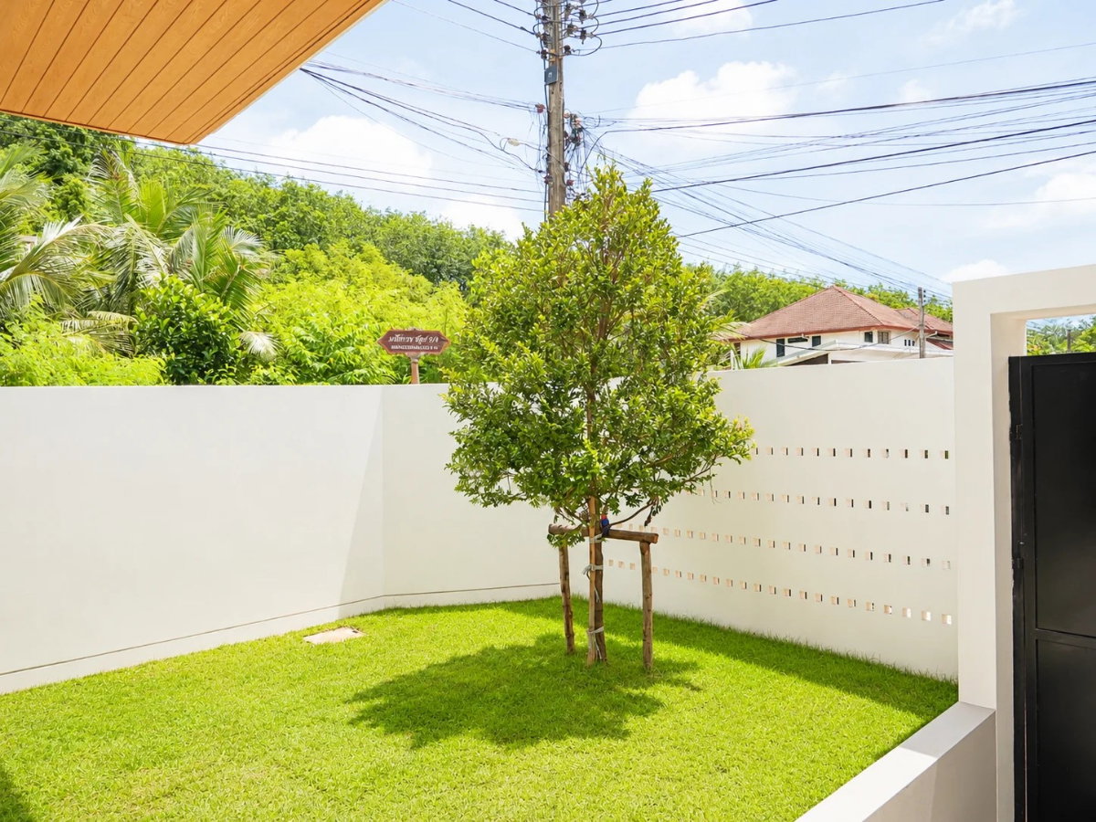 picture 🏡 Luxury Pool Villa in the heart of Phuket City | Featuring a private swimming pool. - 3/8