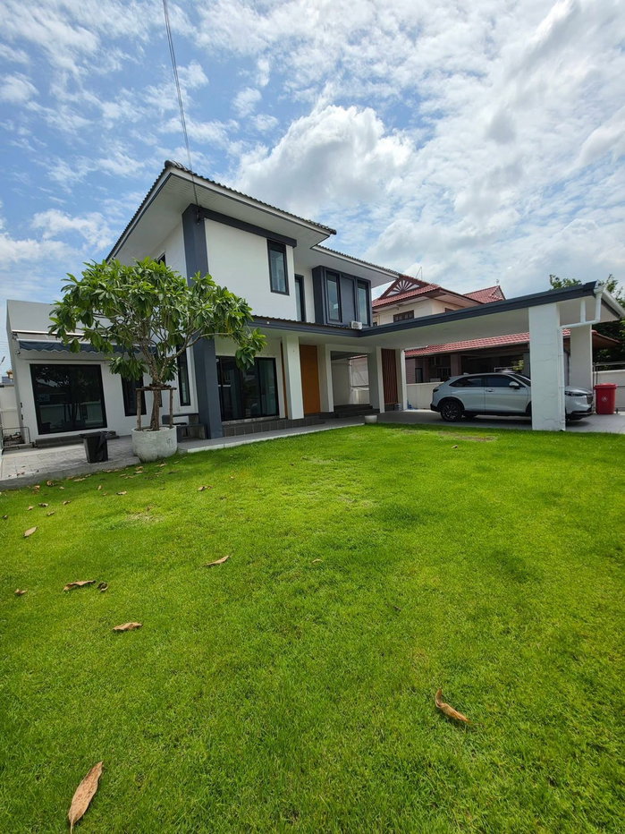 รูป 🏡 ให้เช่า บ้านเดี่ยว หมู่บ้านซื่อตรง รังสิต คลอง 3 3 ห้องนอน 2 ห้องน้ำ บ้านกว้าง บรรยากาศเงียบสงบ เดินทางสะดวก บ้านสภาพดี - รูปที่ 2/15