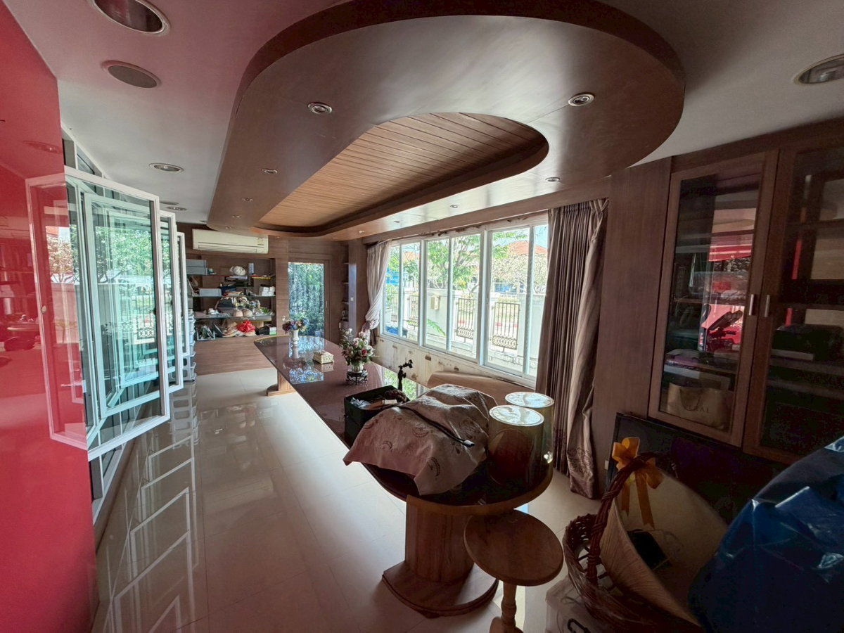 รูป 📌ขาย บ้านเดี่ยว Thanapirom ธนาภิรมย์ โลตัส-ศรีนครินทร์ ทำเลดี ได้ความสงบ เดินทางสะดวก เข้าเมืองพระราม 3 ง่าย ✅ใกล้ทางด่วนและรถไฟฟ้า - รูปที่ 11/14