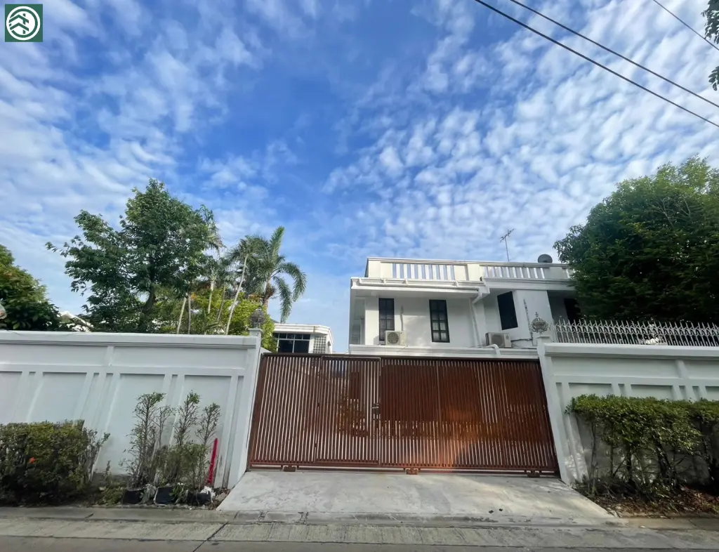 รูป ขายด่วน# บ้านเดี่ยวติดรถไฟฟ้าBTS 290 เมตร 119 ตรว. 12.8 ล้าน - รูปที่ 1/10