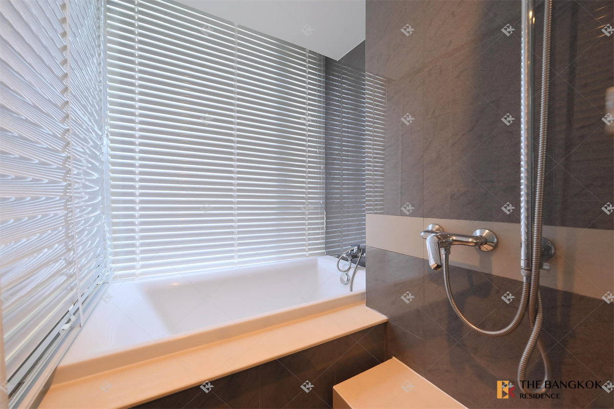 picture Easy Start with a City Dweller Lifestyle Urbitia Thonglor 36 near BTS Thong Lo - 10/10