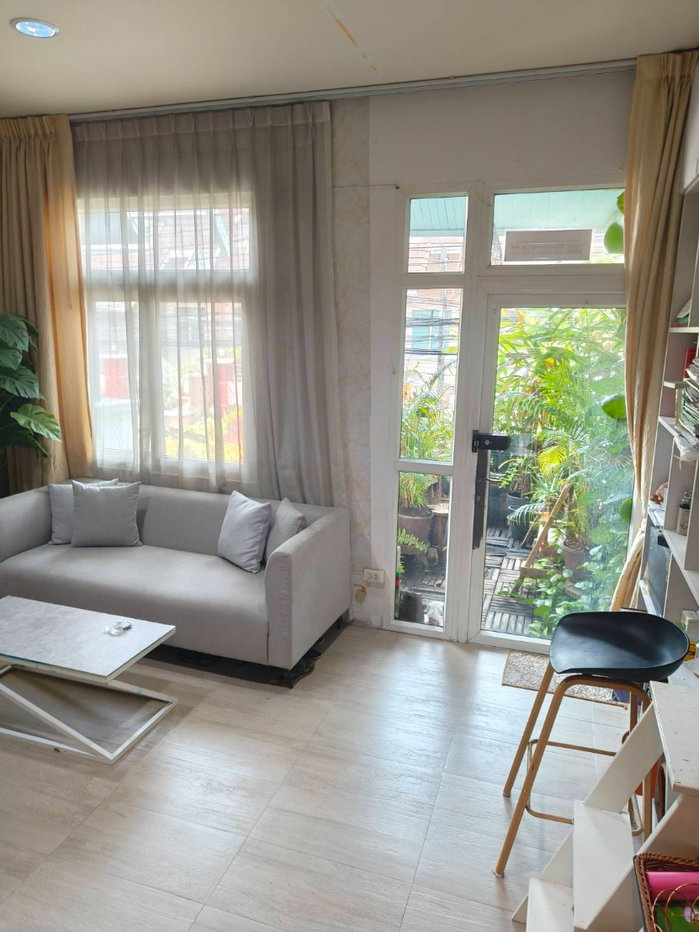 รูป 🏡 ขายทาวน์โฮม 3 ชั้น หมู่บ้านเมอริท เพลส ลาดพร้าว 87 แยก 10   - รูปที่ 2/10
