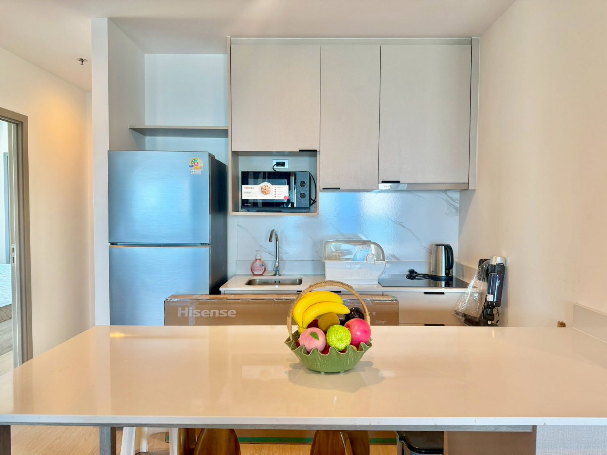 picture The Symphony: 3 bedrooms, 2 bathrooms - 21st floor, 122 sq m. Luxury beachfront condo. Beautiful unit, ready to move in. - 12/20