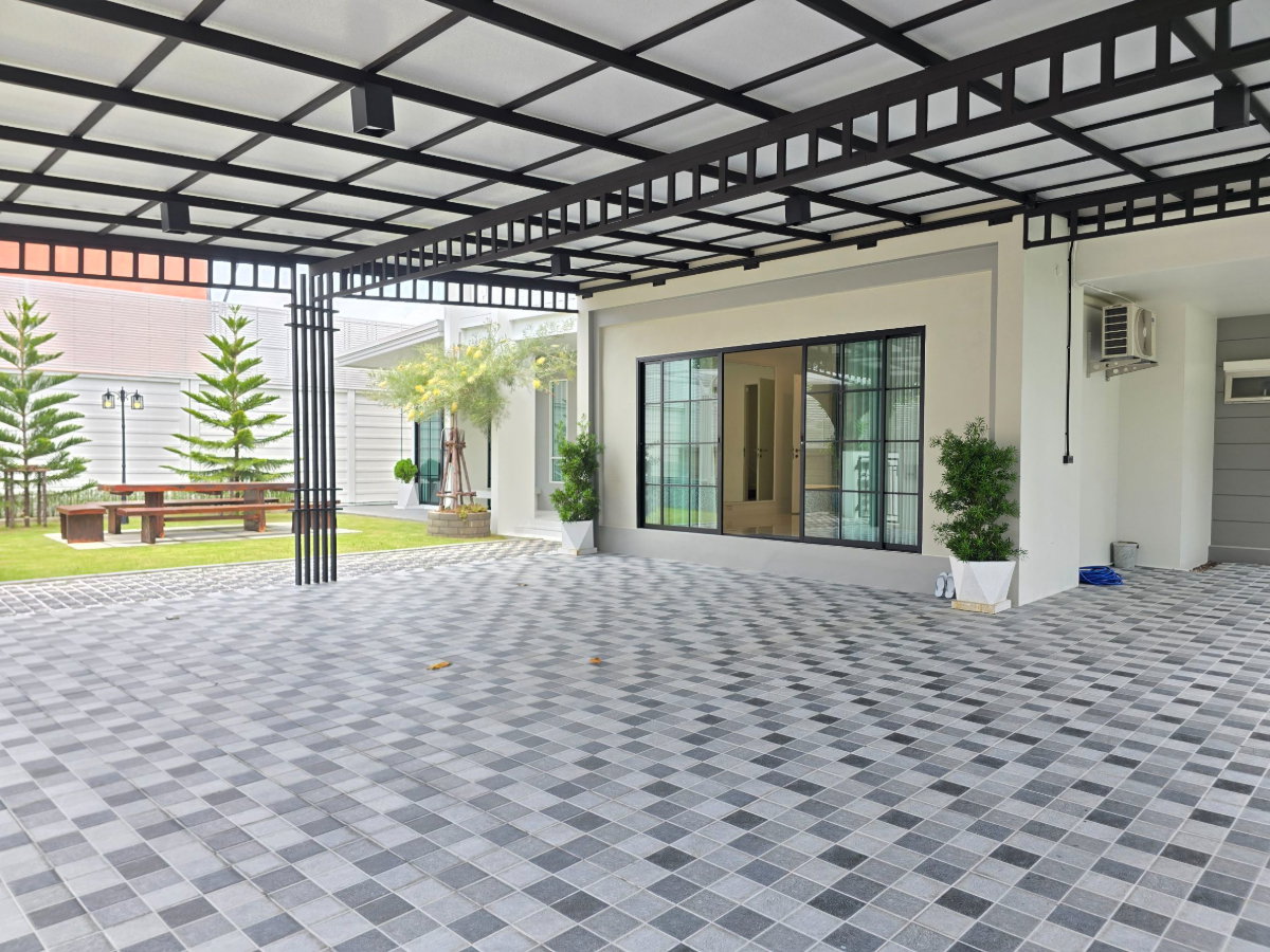 รูป Habitia Motif ฮาบิเทีย โมทิฟ บ้านเดี่ยวหลังใหญ่ กว้างมาก แต่งใหม่ มีบ่อปลาคราฟท์ เฟอร์นิเจอร์สวยพร้อมอยู่ - รูปที่ 5/59
