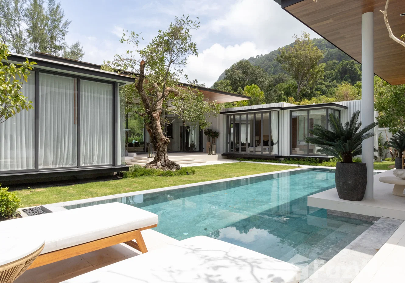 picture 5 Bedroom Villa for sale at Botanica Montazure 1983152 - 7/27