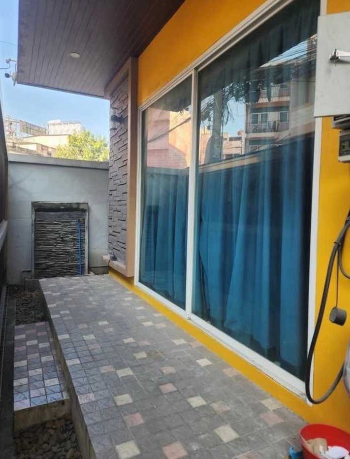 รูป ให้เช่าบ้านเดี่ยว / โฮมออฟฟิศ 3 ชั้น ใกล้ MRT คู้บอน บ้านพรีเมียม 360 ตร.ม. พร้อม EV Charger เพียง 500 เมตรจาก MRT คู้บอน - รูปที่ 3/41