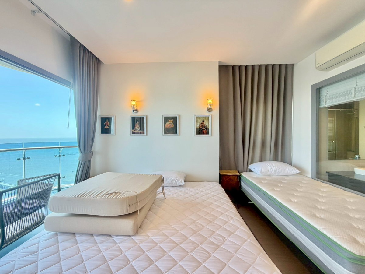 picture The Symphony: 3 bedrooms, 2 bathrooms - 21st floor, 122 sq m. Luxury beachfront condo. Beautiful unit, ready to move in. - 9/20