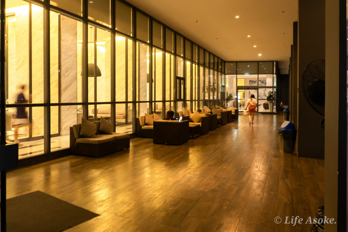 picture ð Rare Item | Life Asoke | 0m MRT | Ready to move-in - 60/62