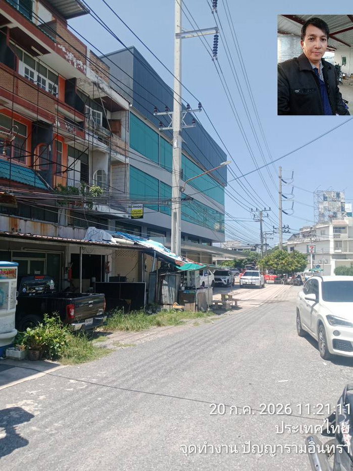 รูป ขายตึกแถวอาคารพาณิชย์ 17.6 ตรวา 4.5 ชั้นติดถนนสุขุมวิทใหญ่หน้าสุขุมวิทซอย 1 ชลบุรี ก่อนเลี้ยวถนนลงหาดบางแสน(กาแลคซี่) มีที่จอดรถเพิ่ม ราคา 3.89 ล้าน - รูปที่ 40/43