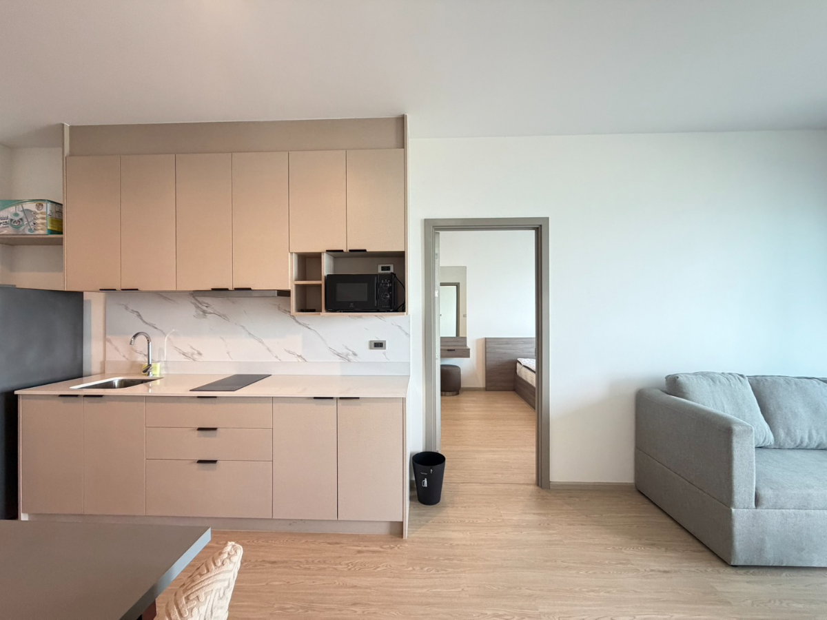 picture The Symphony: 2 bedrooms, 2 bathrooms - 17th floor, 80 sq m. Luxury beachfront condo. Beautiful unit, ready to move in. - 4/20