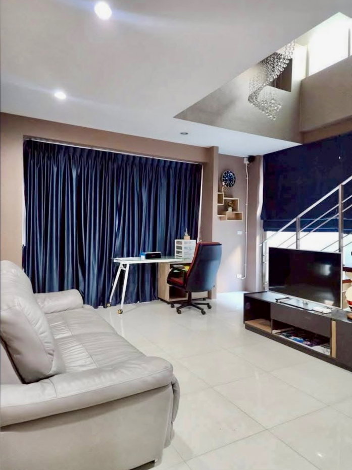 รูป ให้เช่าบ้านเดี่ยว / โฮมออฟฟิศ 3 ชั้น ใกล้ MRT คู้บอน บ้านพรีเมียม 360 ตร.ม. พร้อม EV Charger เพียง 500 เมตรจาก MRT คู้บอน - รูปที่ 10/41