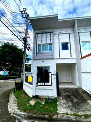 Townhouses for sale Nonthaburi : 🎉 Special Discount Available 💥 All Offers Are Welcome Lio NOV Wongwaen–Pinklao (Soi Wat Phra Non) | Near MRT Talad Bang Yai